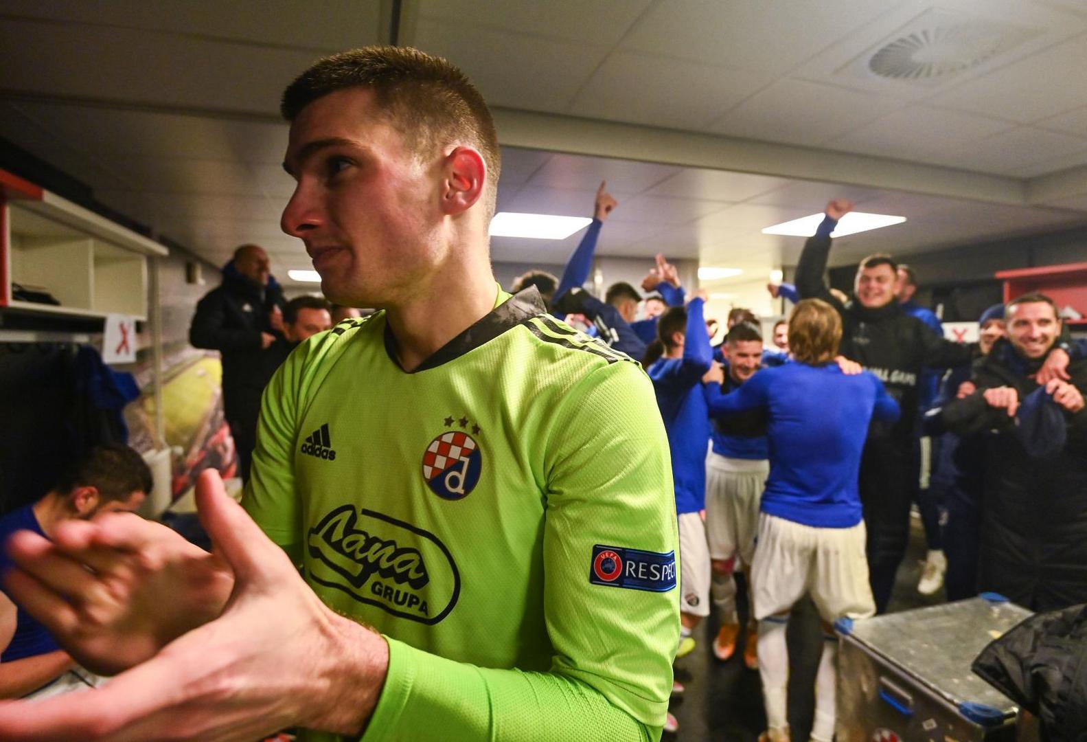 
Dinamo je tako jedan od 12 osvajača skupina Europske lige pa će u ždrijebu šesnanestine finala biti nositelj, a modrima zadnje kolo u kojem se sastaju Dinamo - CSKA i Wolfsberger - Feyenoord neće puno značiti.
