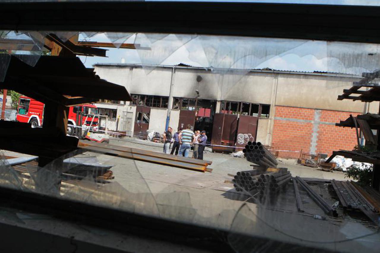 eksplozija, tvornica celik (1)