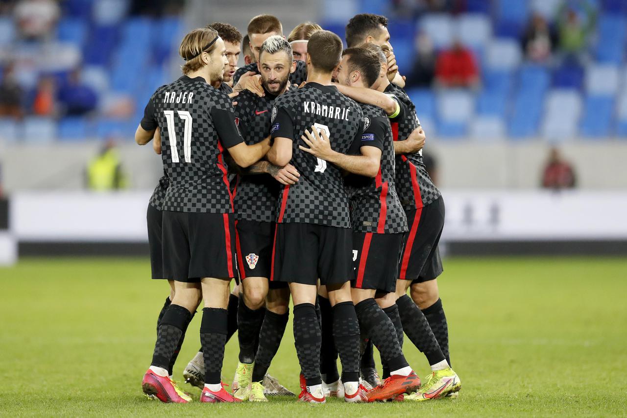 Bratislava: Sraz Slovačke i Hrvatske u kvalifikacijskom susretu za nogometni SP 2022.