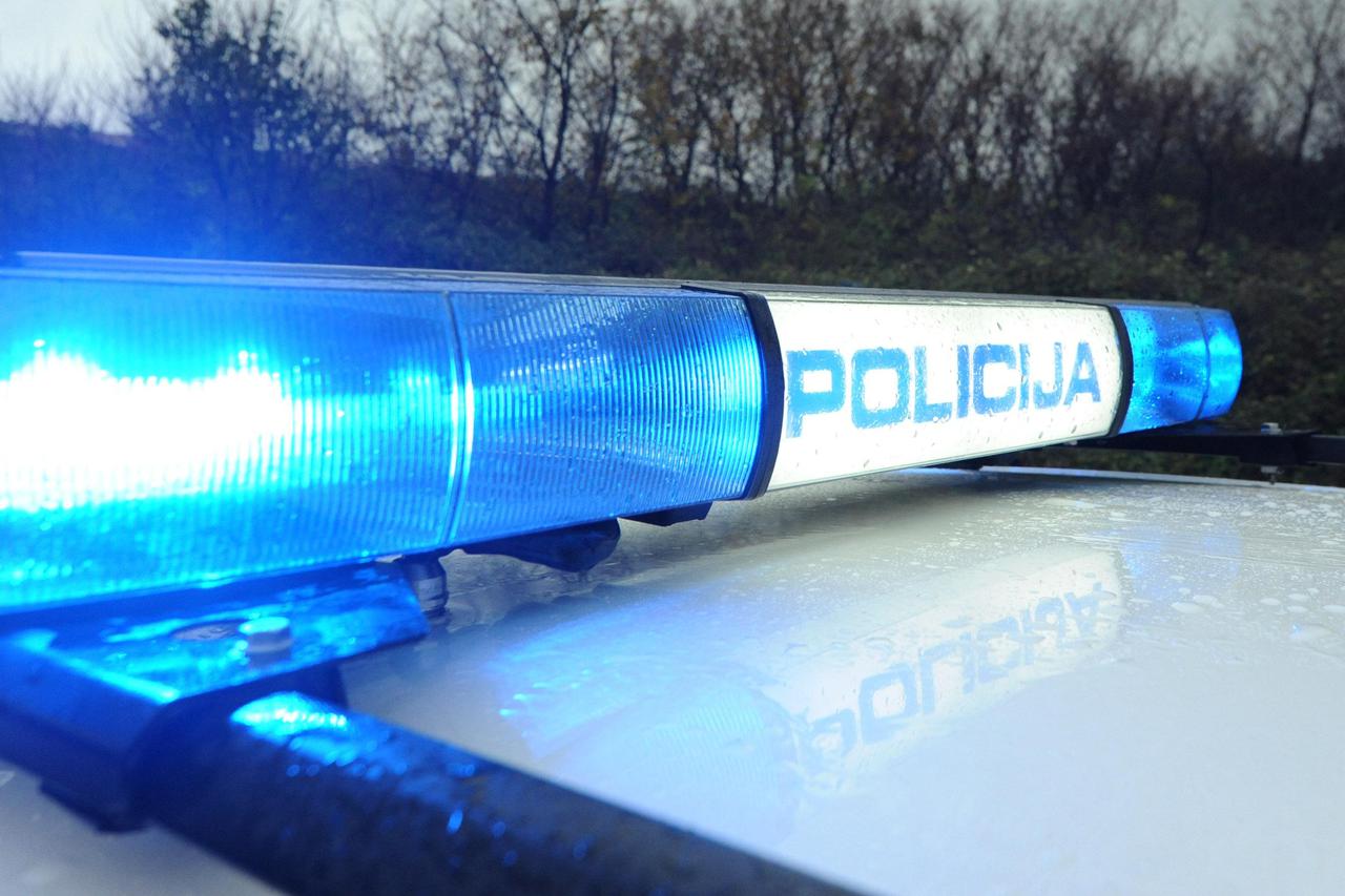 policija
