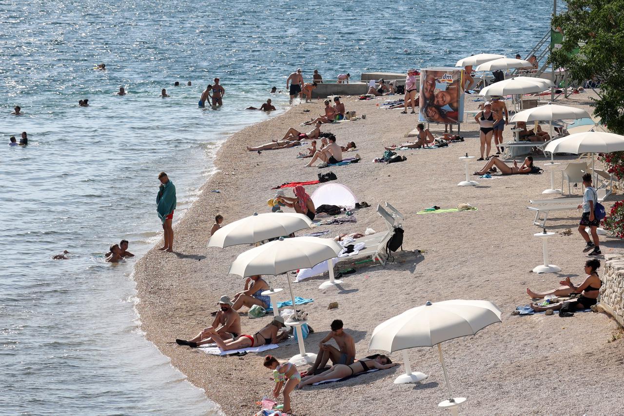 Šibenik: Spas od toplinskog udara uz more