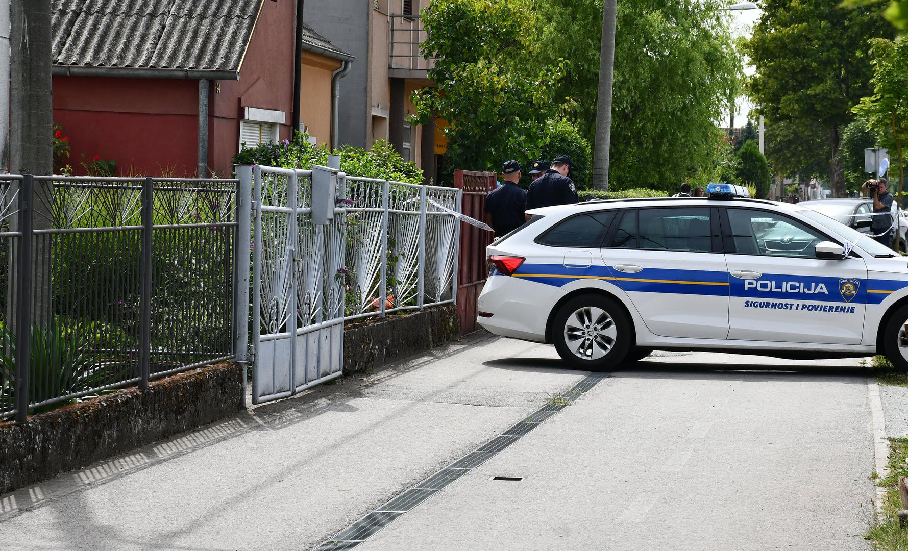 20.06.2024., Slavonski Brod - Dvostruko ubojstvo u ulici Svetog Lovre. Nesluzbeno, sin (45) usmrtio je svoje roditelje. Photo: Ivica Galovic/PIXSELL