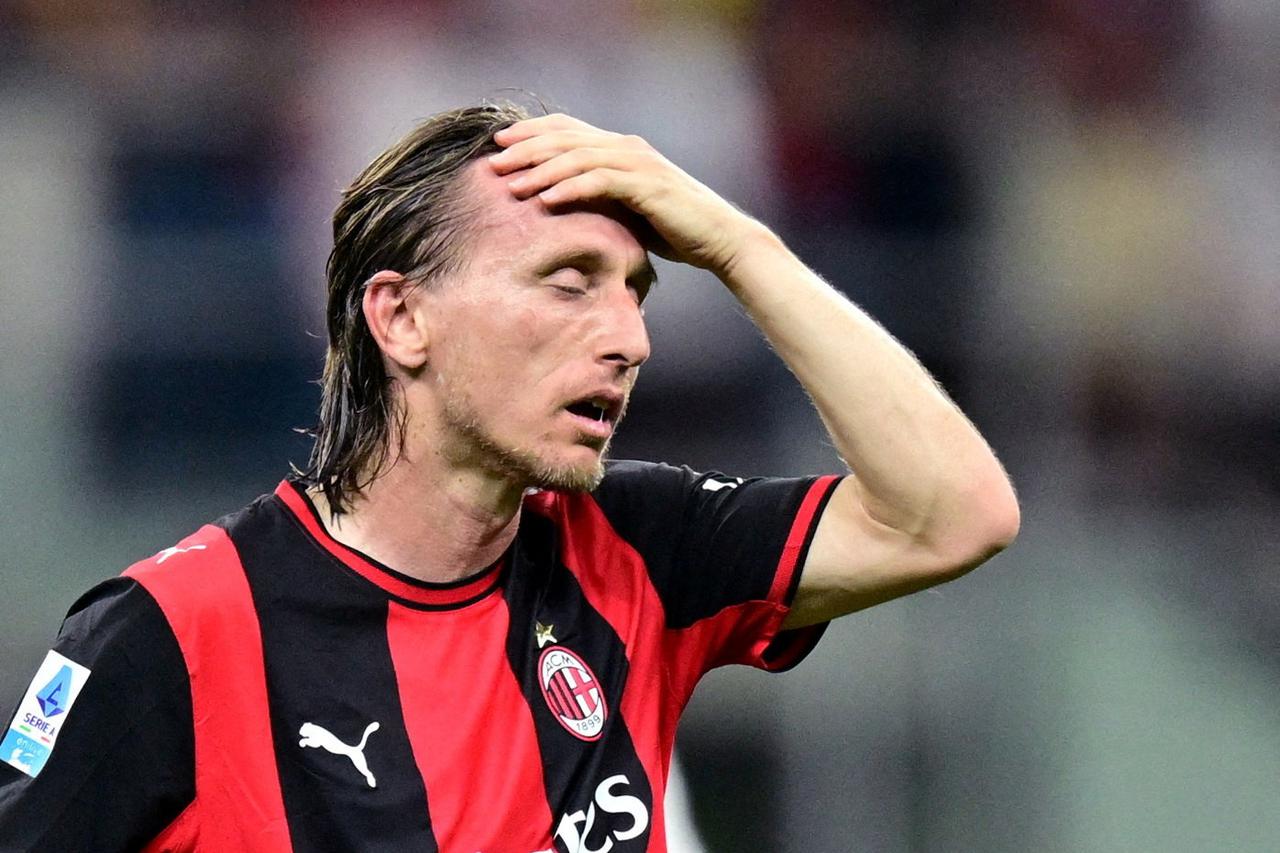 Serie A - AC Milan v Cagliari