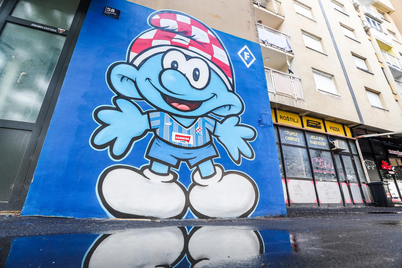 Jedan je to samo u nizu murala s motivom Modrih, a u ovom slučaju uspješno kombinira omiljeni zagrebački klub s jednako voljenim likom iz djetinjstva mnogih stanovnika metropole. 