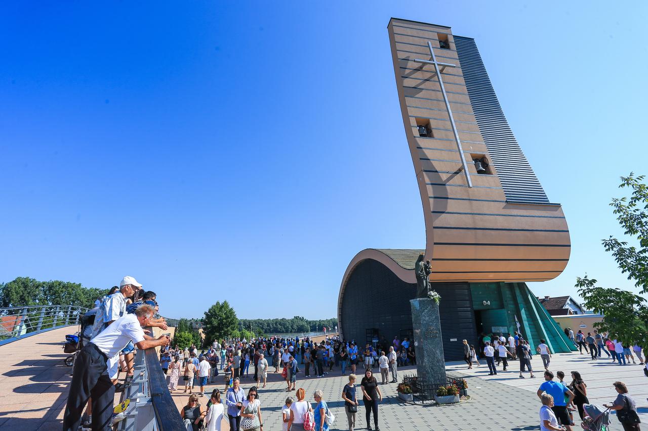 Svetkovina Velike Gospe u Aljmašu