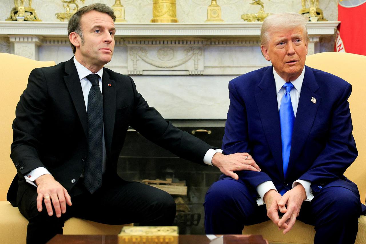 FILE PHOTO: FILE PHOTO: U.S. President Trump meets with French President Macron, in Washington