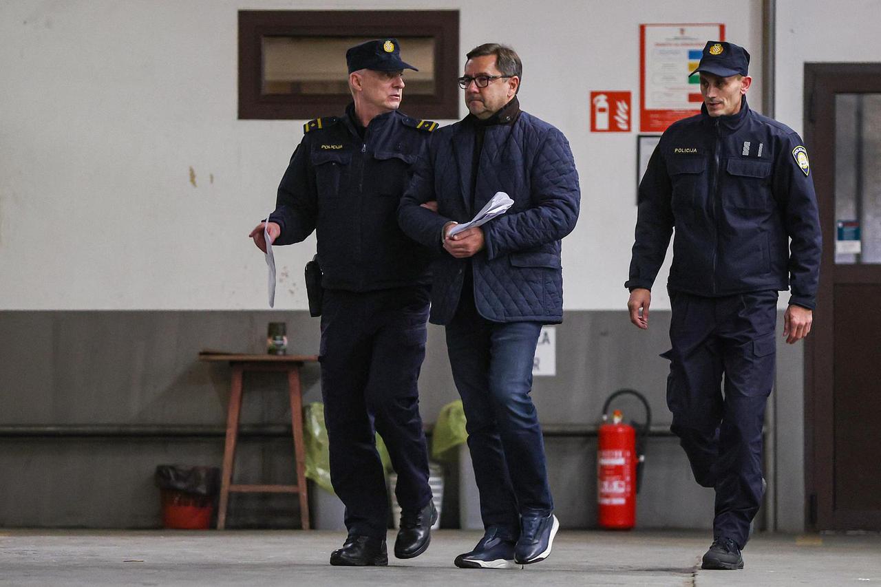 Na ispitivanje u USKOK doveden je Andrija Mikuli?