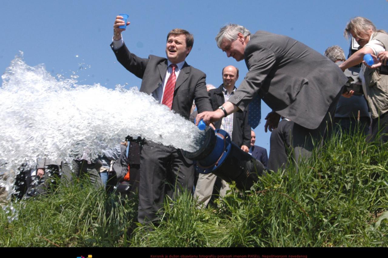 \'22.05.2009., Koprivnica - Gradsko komunalno poduzece Komunalac namjerava flasirati pitku vodu.  Photo: Josip Maljak/Vecernji list\'
