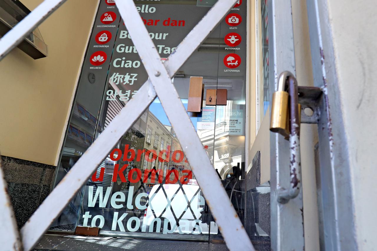 Zatvorena poslovnica turističke agencije Kompas u Gajevoj ulici