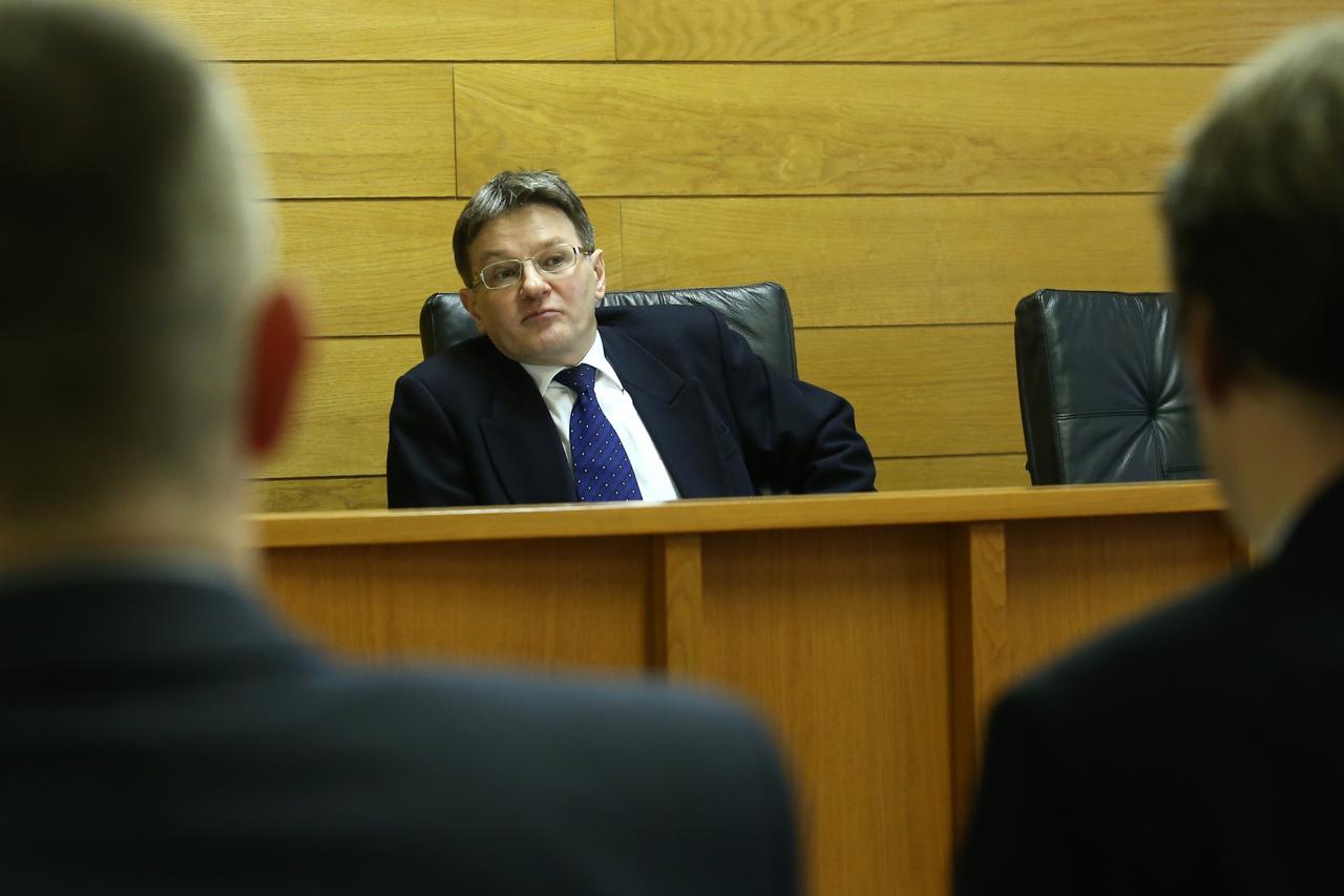 01.03.2013., Zagreb - Na Trgovackom sudu pocelo je sudjenje Udruge Franak protiv osam banaka zbog kredita u Svicarskim francima. Sudac Radovan Dobronic. Photo: Marko Lukunic/PIXSELL