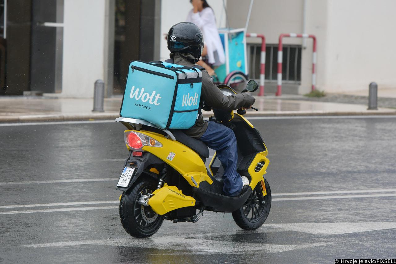 Šibenik: Strani radnici, dostavlja?i Wolta