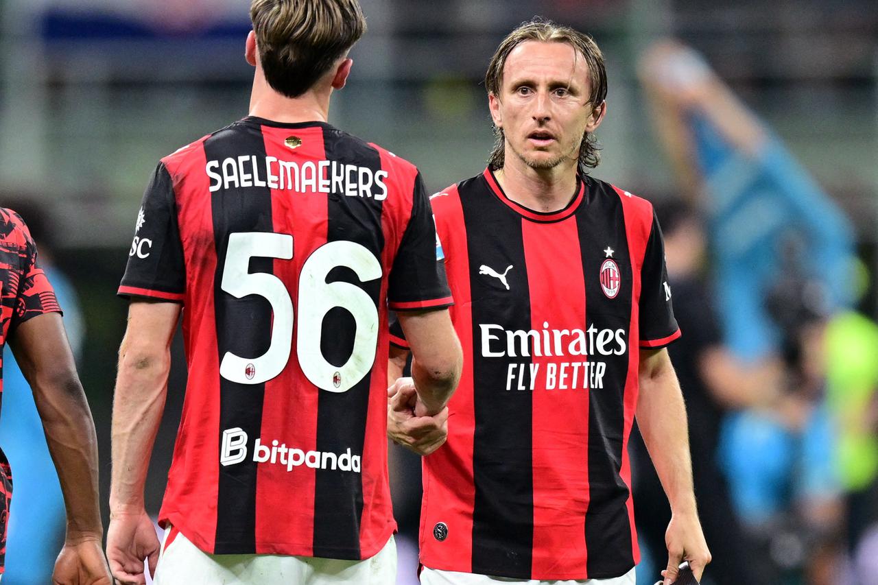 Serie A - AC Milan v Cagliari