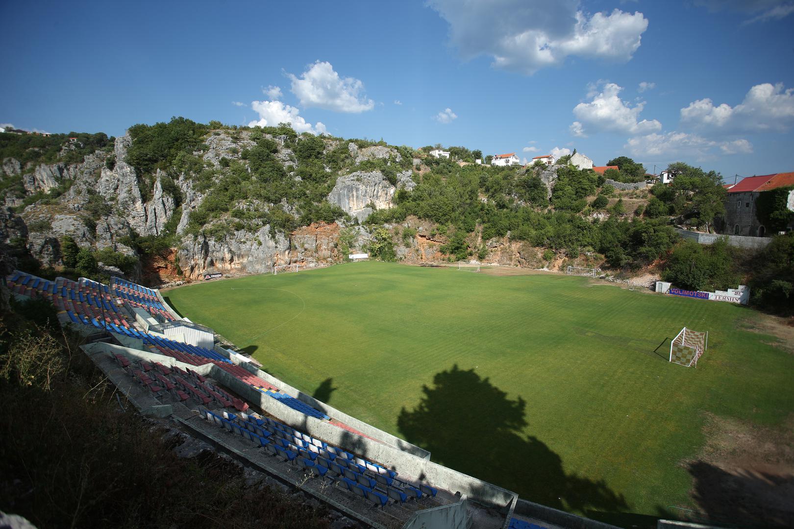 Stranci koji nisu upoznati s ljepotama Imotskog oduševljeni su stadionom i prirodom oko njega, a sam Gospin dolac već je 2017. godine bio izabran među deset najljepših stadiona na svijetu po izboru britanskog BBC-ja.