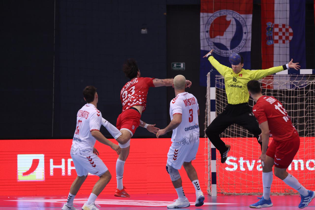 Osijek: Prijateljska utakmica između Hrvatske i Švicarske