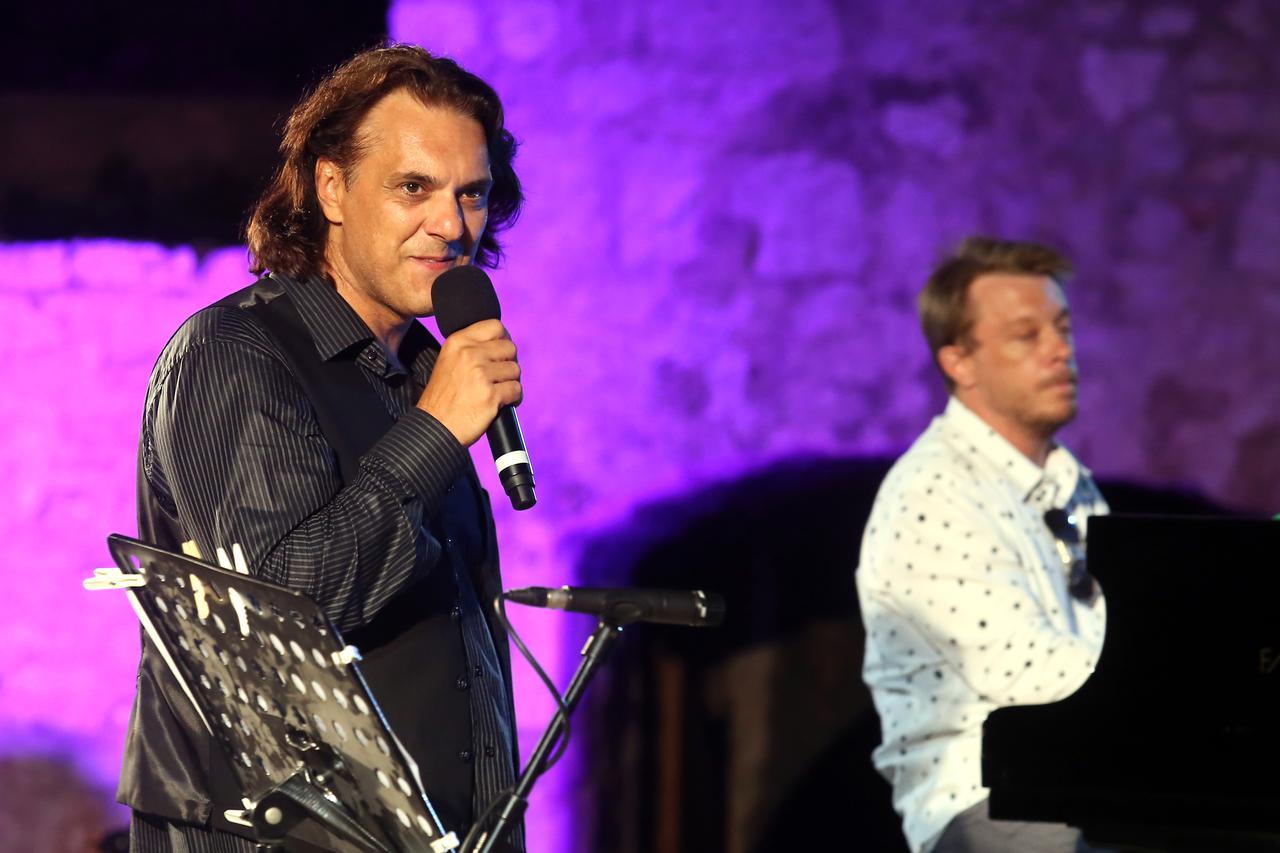 Šibenik: Veliki hommage koncert povodom ro?endana Arsena Dedi?a na tvr?avi sv. Mihovila