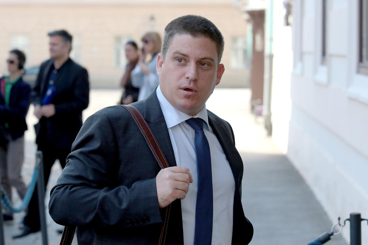 Oleg Butković Ministar mora, prometa i infrastrukture