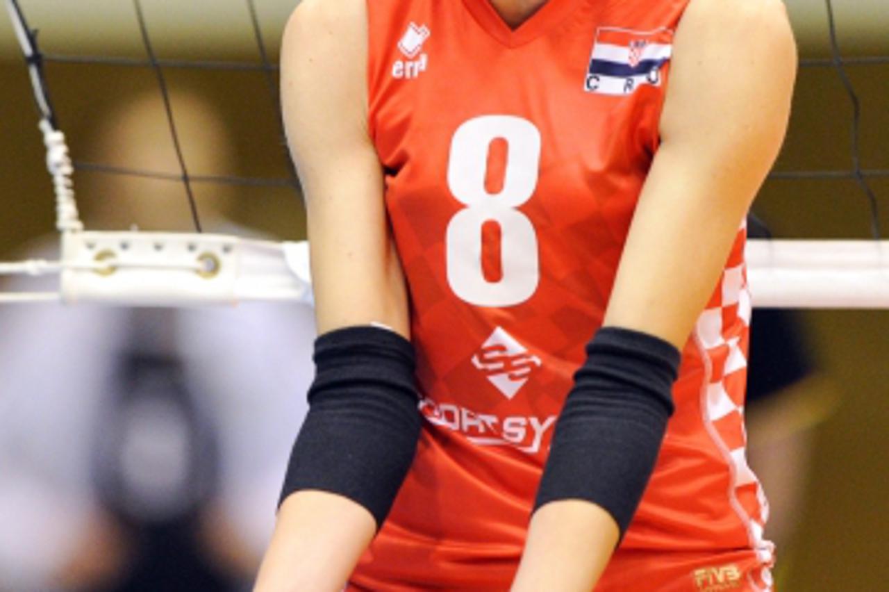 '02.11.2010, Matsumoto City Gymnasium, Matsumoto, JPN, Volleyball Weltmeisterschaft Frauen 2010,  Deutschland ( GER ) vs. Kroatien ( CRO ), im Bild Mia Jerkov (#8 CRO). Foto Â¬Â© nph / Kurth'