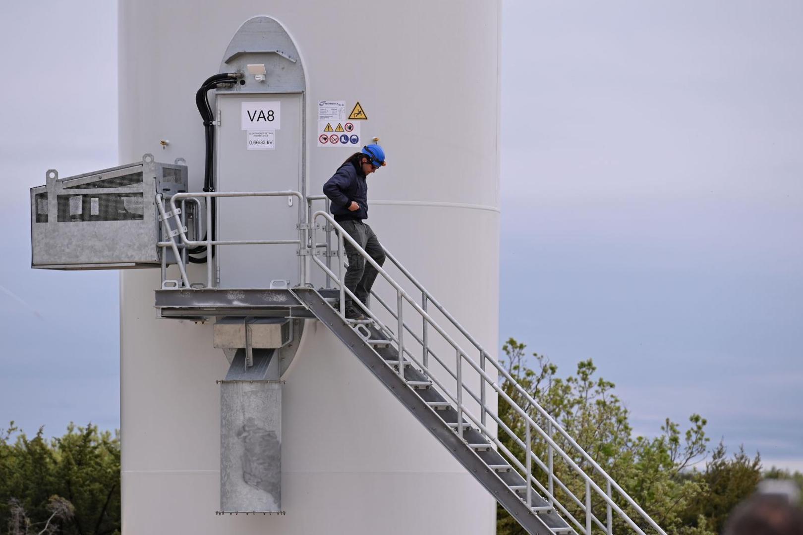 28.04.2021., Benkovac - U Predsjednik Vlade Andrej Plenkovic svecano je pustio u rad vjetroelekranu Korlat. 
Photo: Dino Stanin/PIXSELL