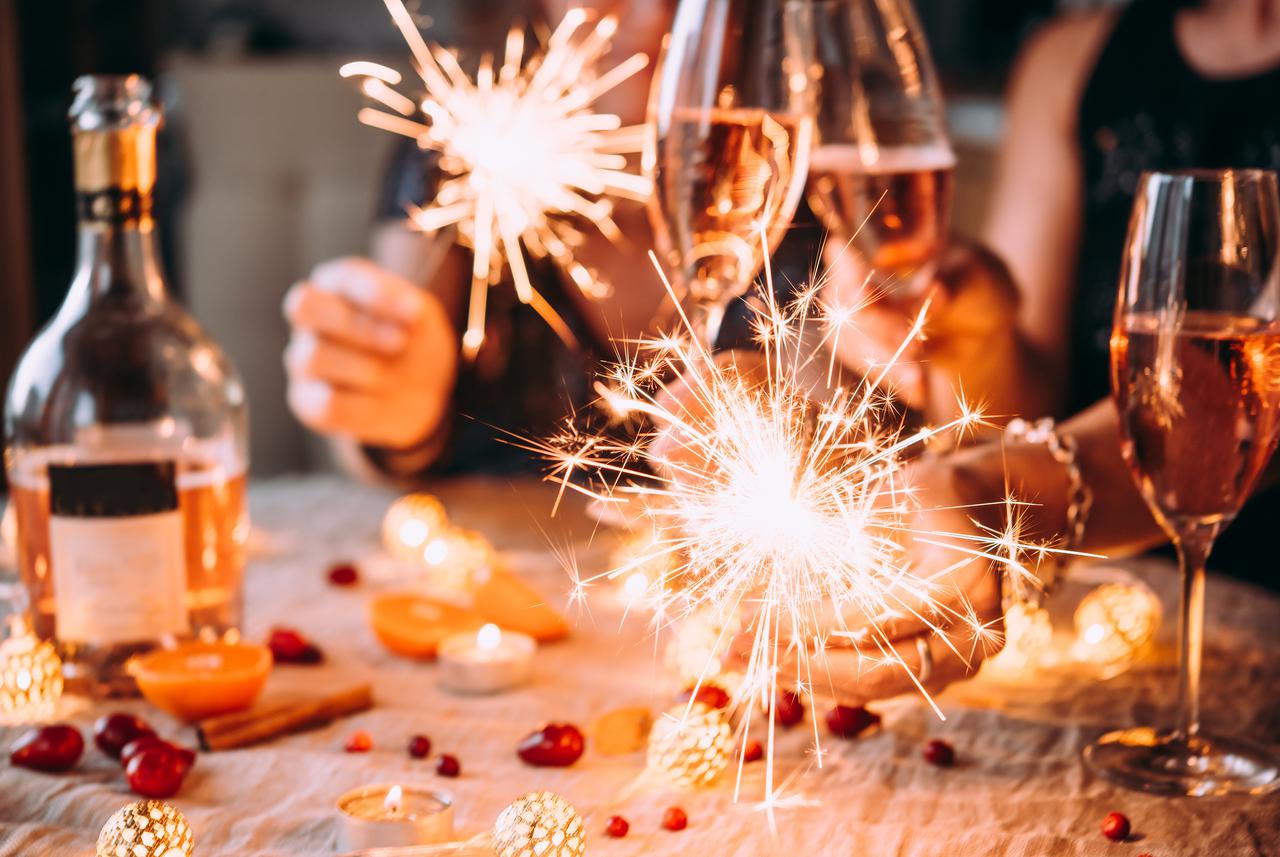 Na mjestu događaja policijski službenici osigurali su i izuzeli veći broj dokaza