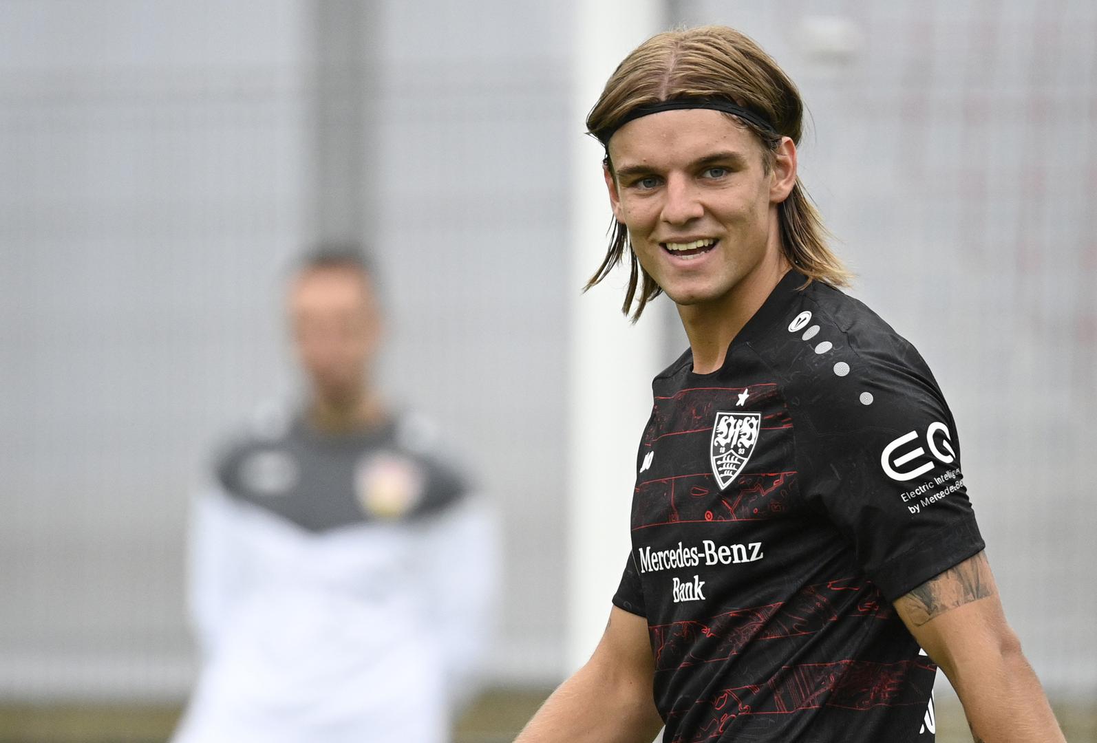 GER, 1. FBL, VfB Stuttgart, Trainingsauftakt 03.08.2020, Robert Schlienz Stadion, Stuttgart, GER, 1. FBL, VfB Stuttgart, Trainingsauftakt, im Bild Borna Sosa VfB Stuttgart // during the first Training for the upcoming German Bundesliga Club VfB Stuttgart at the Robert Schlienz Stadion in Stuttgart, Germany on 2020/08/03. EXPA Pictures © 2020, PhotoCredit: EXPA/ Eibner-Pressefoto/ Weber

*****ATTENTION - OUT of GER***** EXPA/ Eibner/ Weber