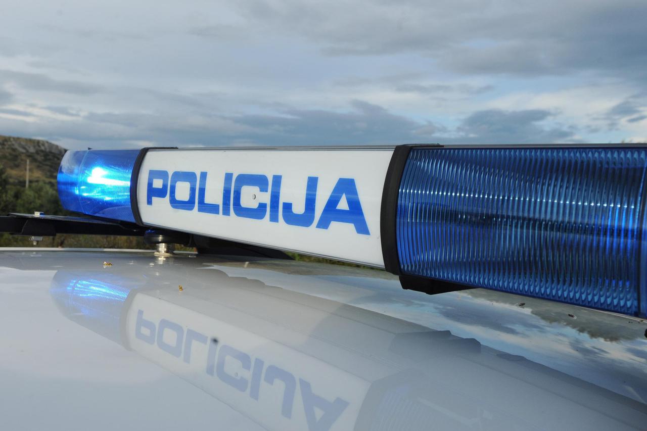 policijski auto