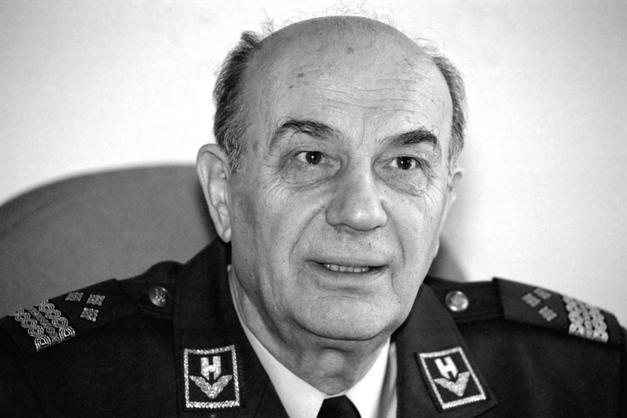 Stožerni general Anton Tus prvi je načelnik Glavnoga stožera Oružanih snaga Republike Hrvatske