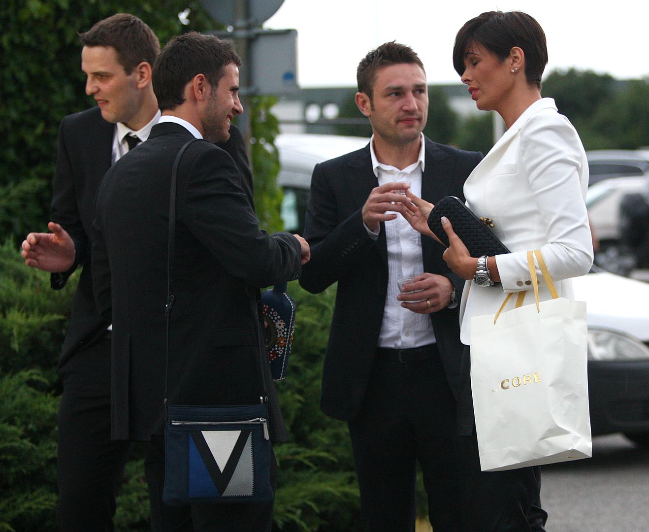 Od poznatih iz sportskog života na vjenčanju su, između ostalih, bili Anica i Robert Kovač.