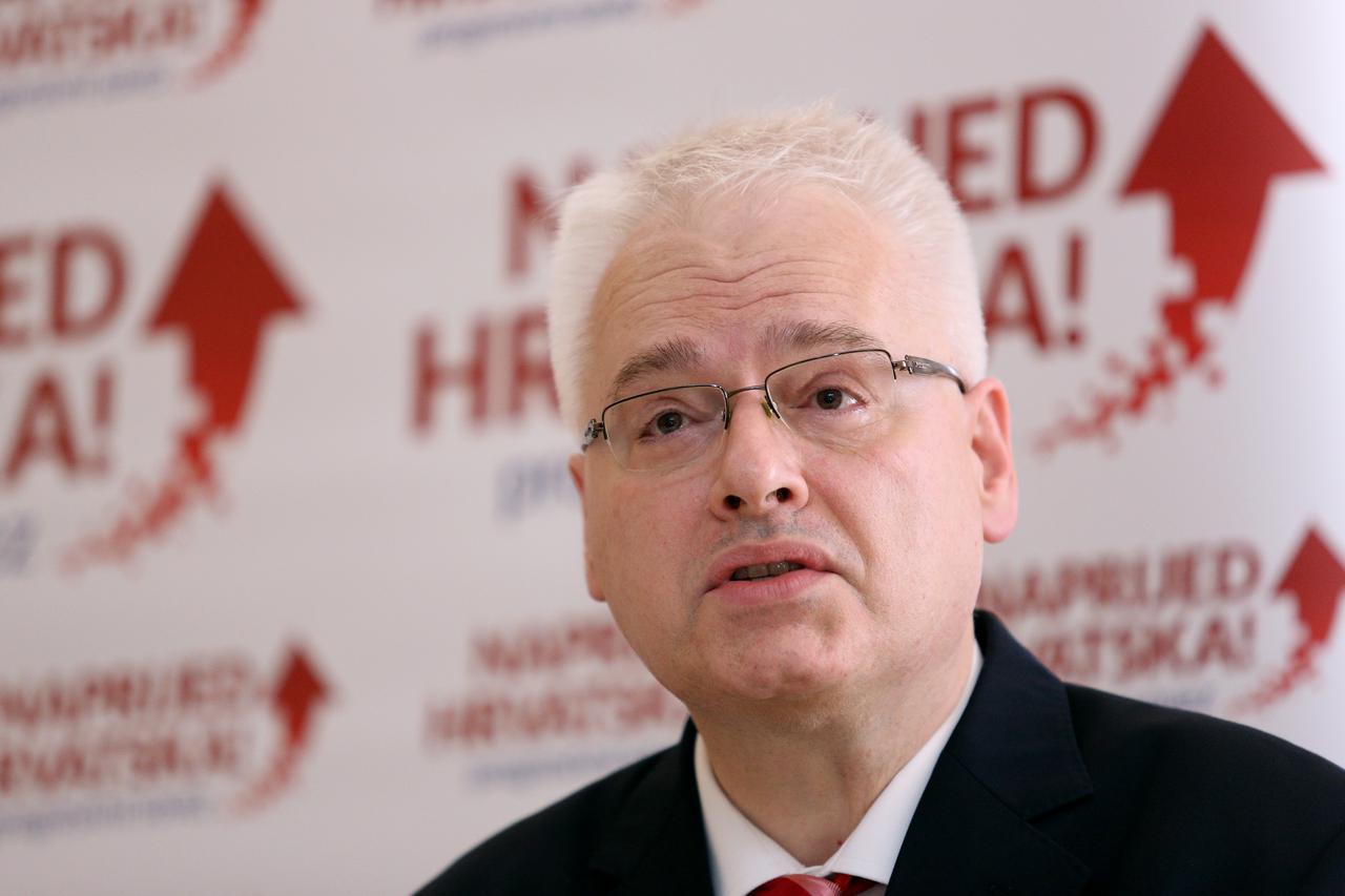 23.07.2015., Zagreb - Ivo Josipovic predsjednik stranke Naprijed Hrvatska odrzao je izvanrednu konferenciju za medije na kojoj je govorio o arbitrazi u granicnom sporu Hrvatske i Slovenije