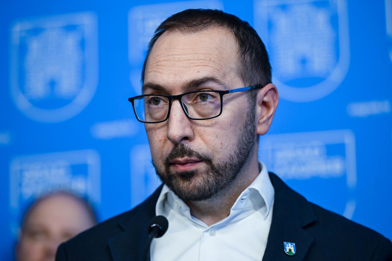 Zagreb: Tomislav Tomašević održao je konferenciju za medije na temu štrajka u ZET-u i Holdingu