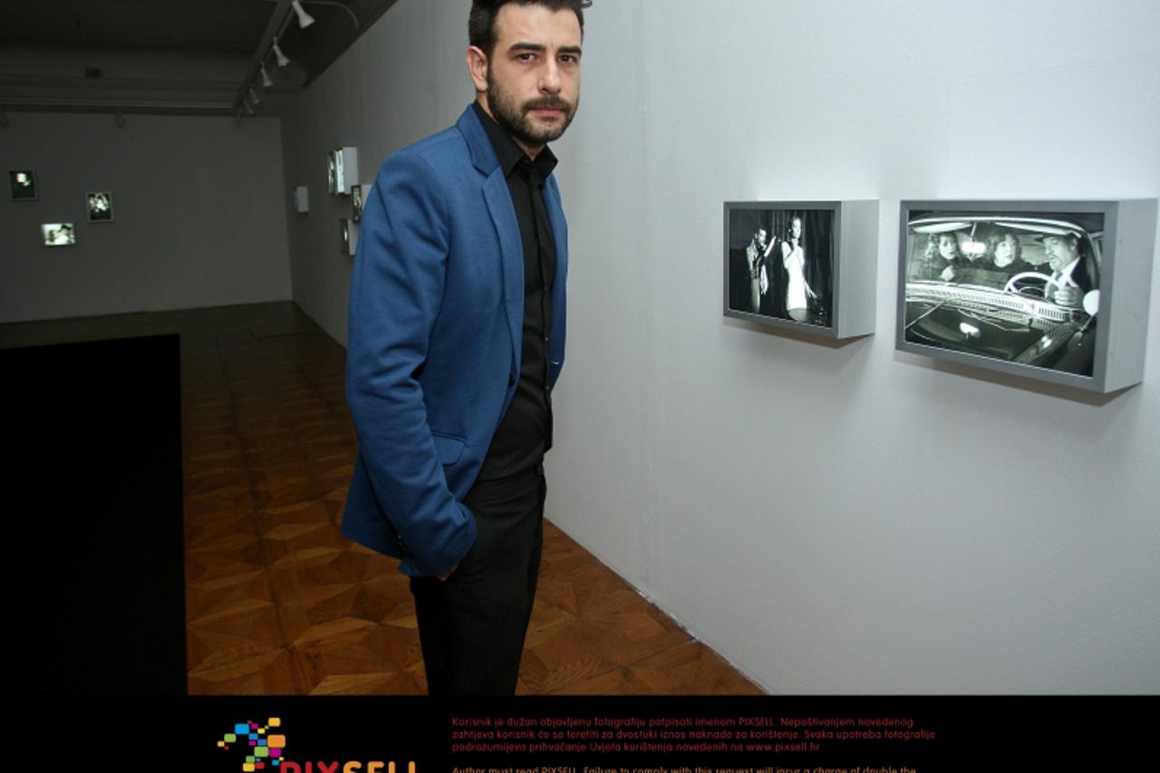 '23.05.2012., Zagreb - Svecano otvorenje NOIR Festivala, izlozbe noir fotografija Double Identitiy u muzeju Arhitekture.Janko Popovic Volaric.  Photo: Igor Kralj/PIXSELL'