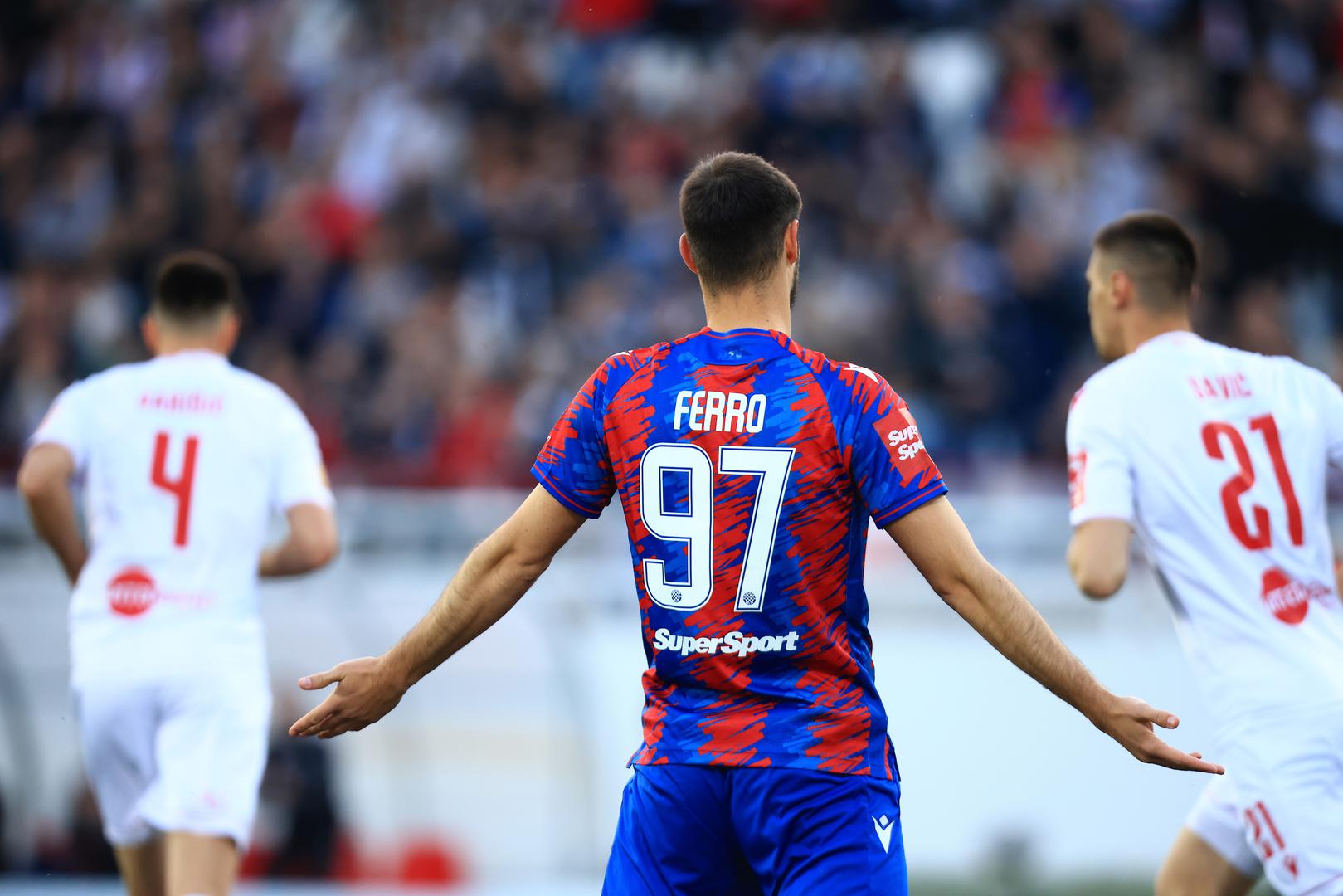 Na teren se nakon šest mjeseci stanke vratio portugalski stoper Ferro. On bi mogao konkurirati za derbije protiv Dinama, u HNL-u i u Kupu