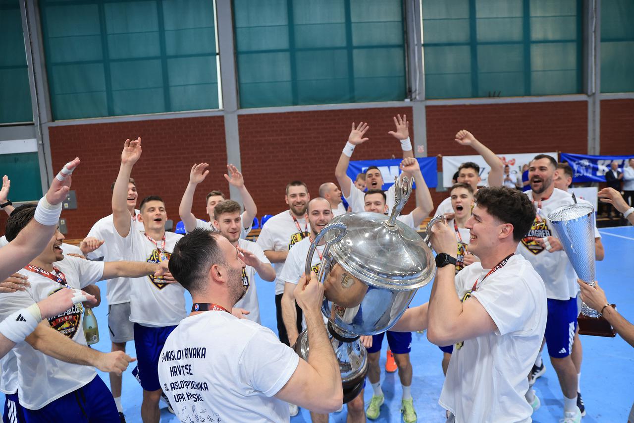 Zagreb: Slavlje rukometaša i dodjela medalja nakon utakmice prvenstva
