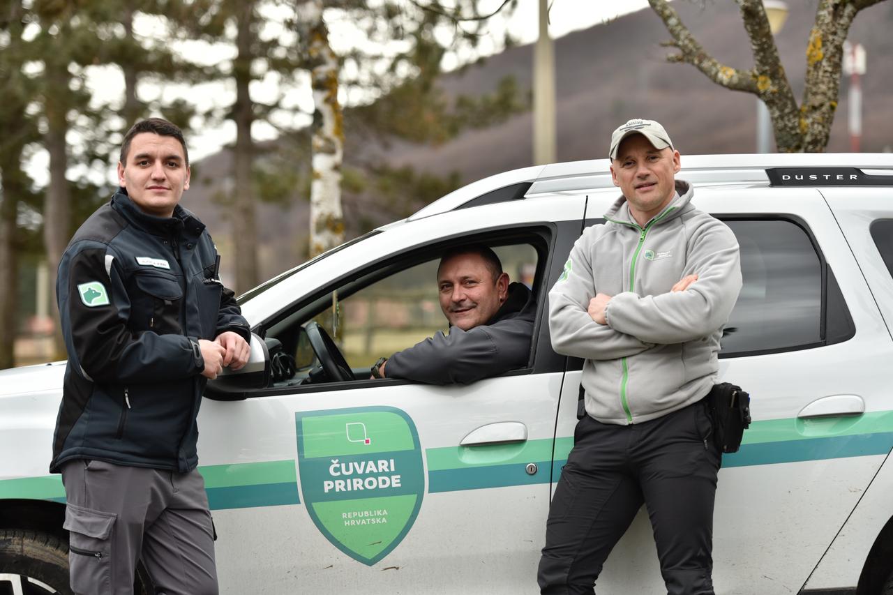 Plitvička jezera i plitvički rendžeri