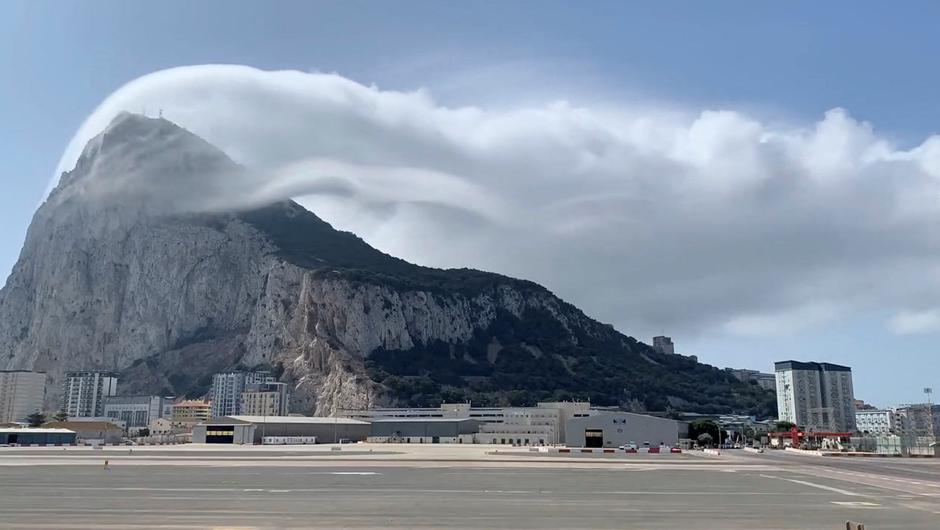 Neobičan oblak Levanter na Gibraltarskoj stijeni