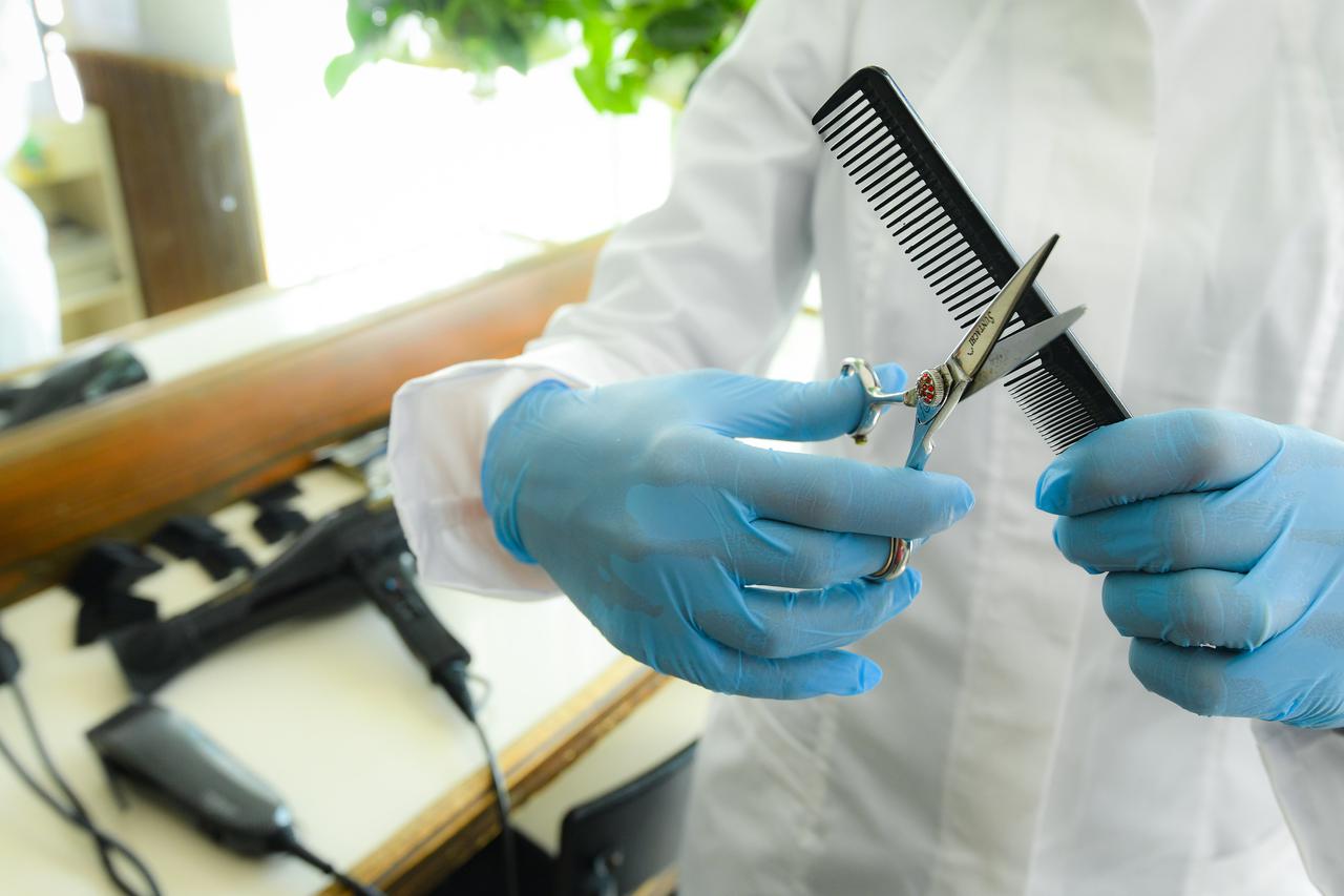 Rad u frizerskom salonu u doba pandemije koranavirusa