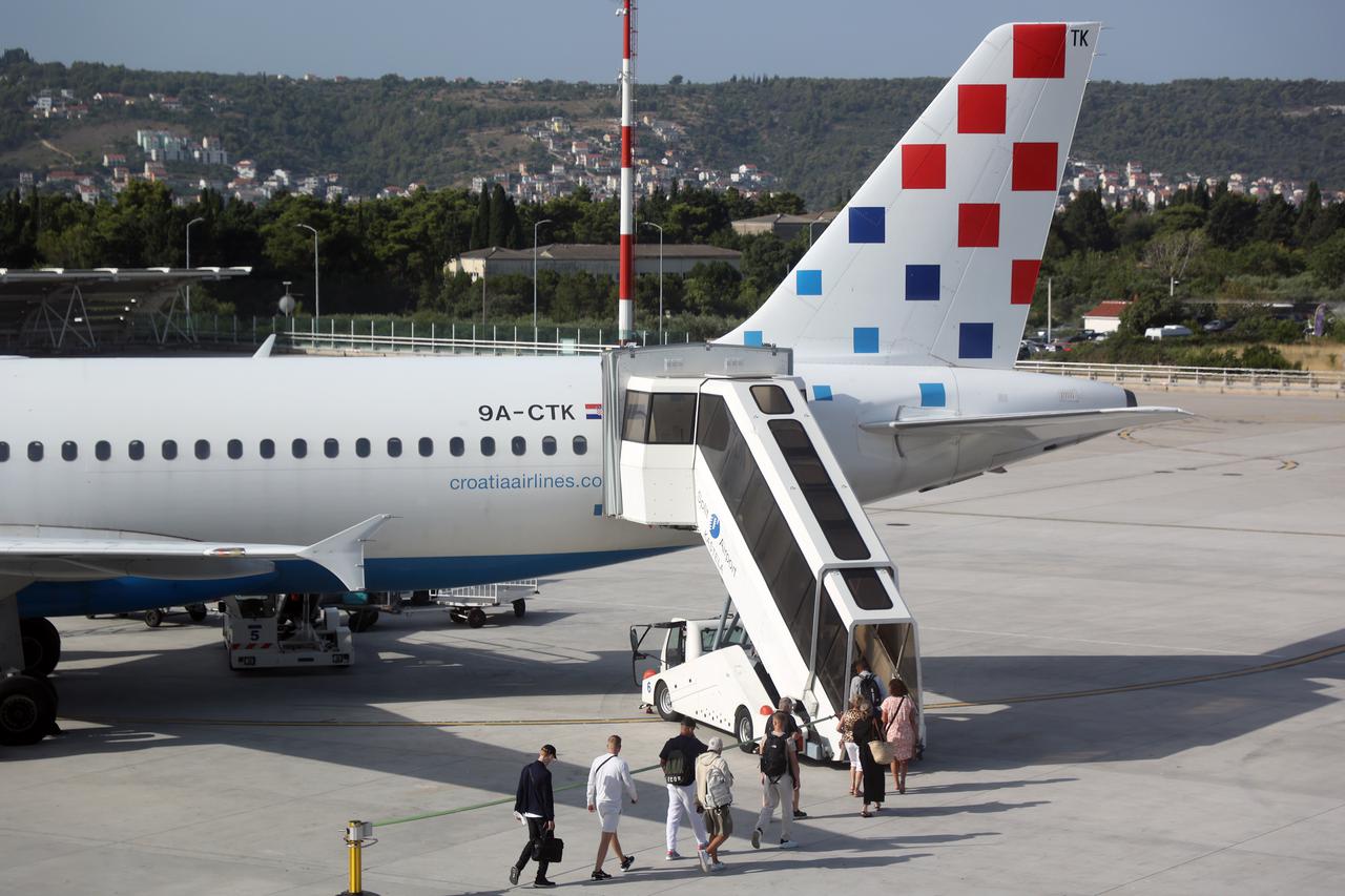 Zračna luka Split danas broji ukupno 215 letova s 55000 putnika koji će proći kroz zračnu luku