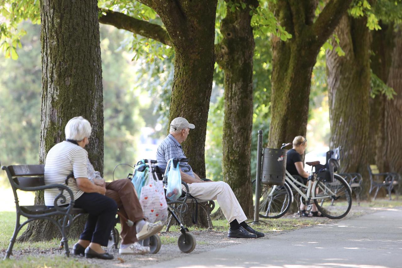 Karlovac: Hladovina gradskih parkova spas od vru?ina