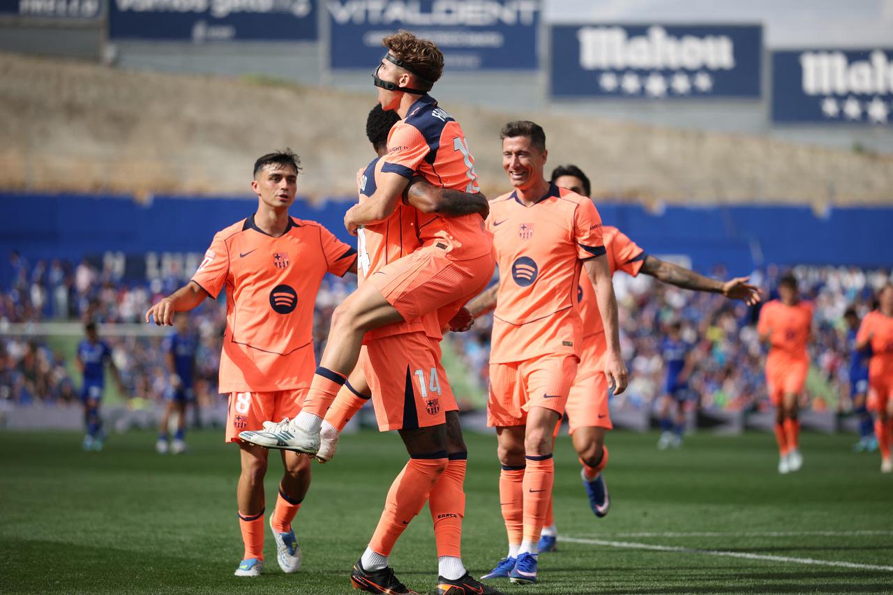 LaLiga - Getafe v FC Barcelona