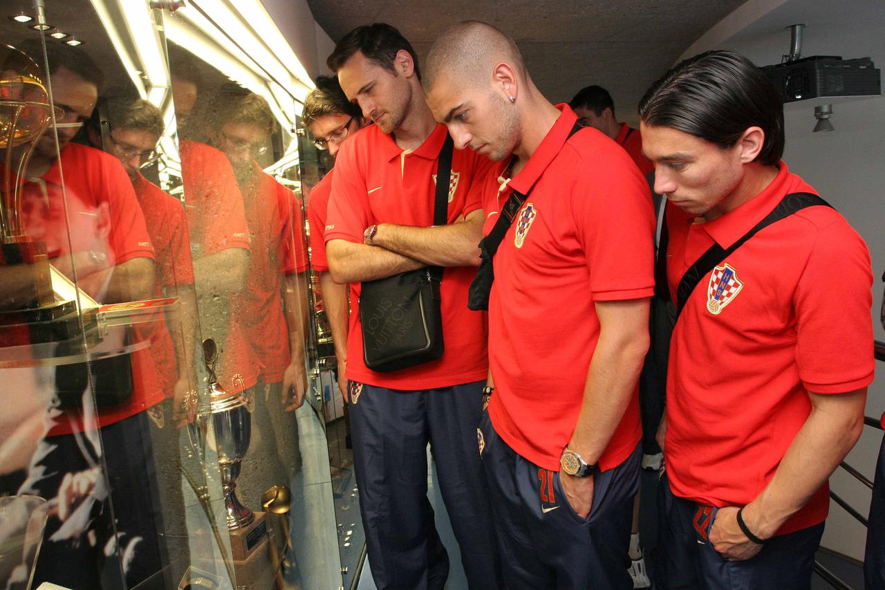 Hrvatska nogometna reprezetacija uoči odlaska na EURO 2008. godine