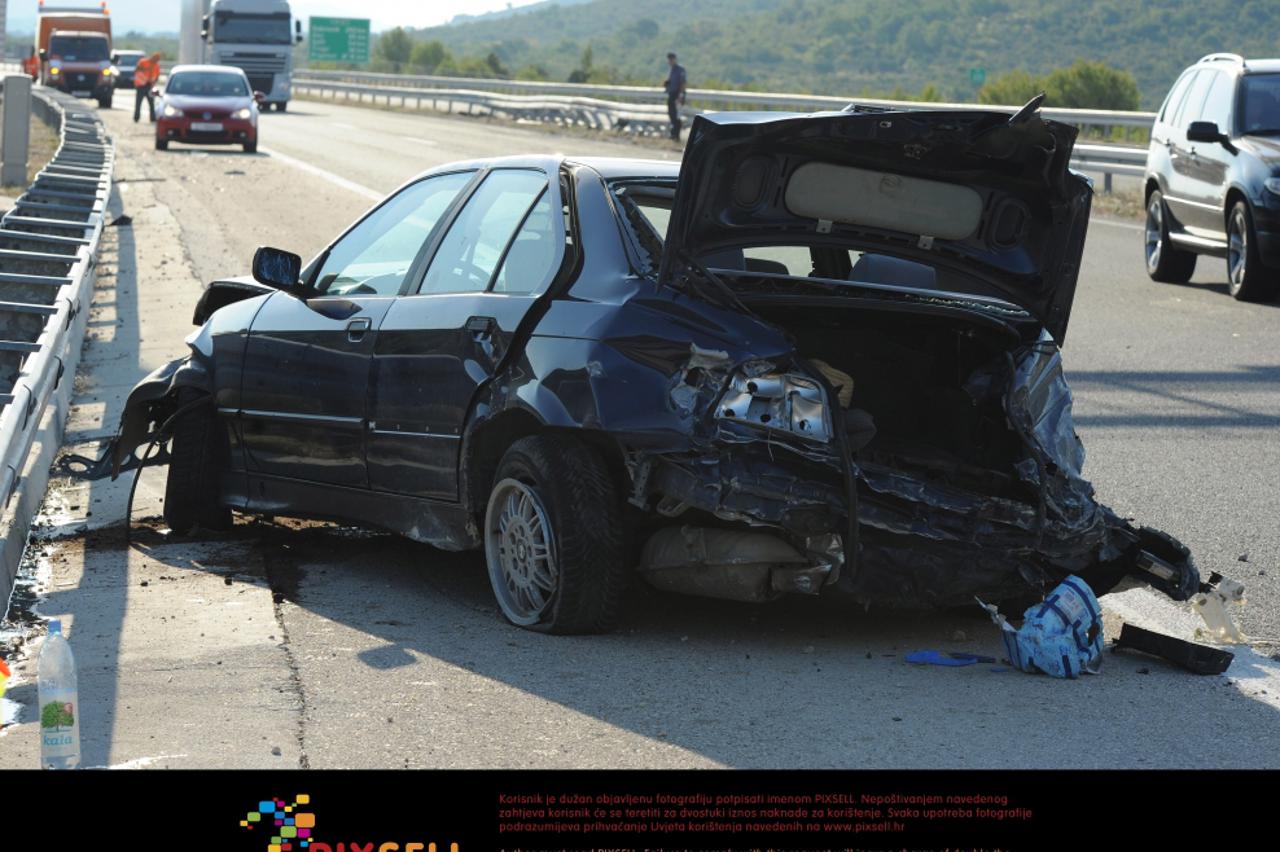 vrpolje,nesreća,autocesta (1)