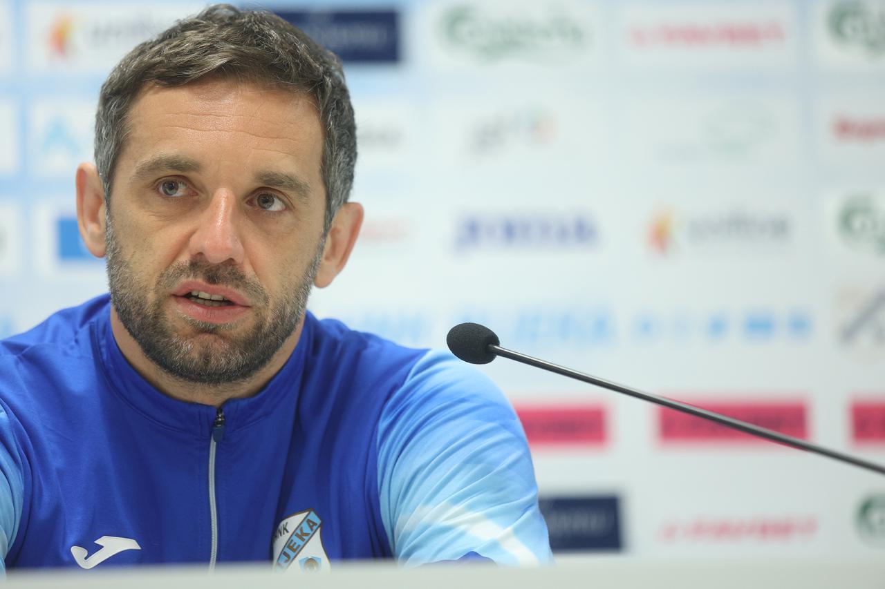Rijeka: Trener Radomir Đalović i igrač Toni Fruk najavili utakmicu protiv Dinama