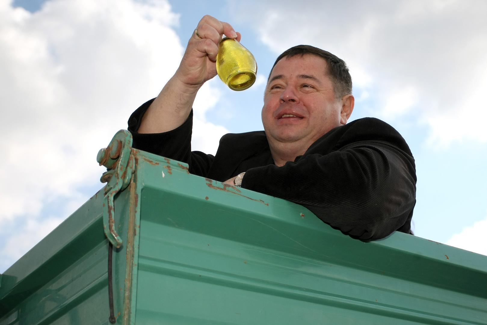 Petar Čobanković pio rakiju i natjecao se u brzom branju kukuruza