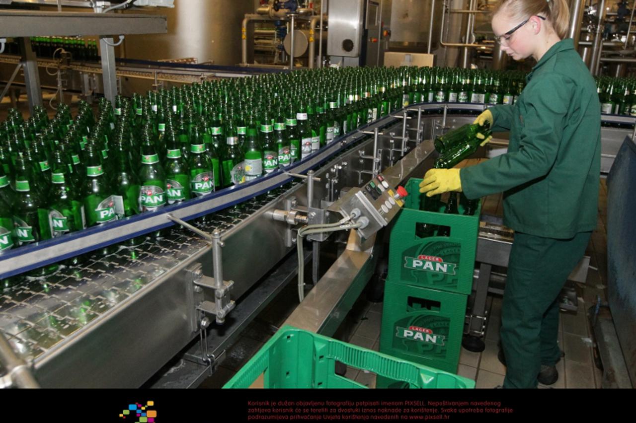 '16.11.2011., Koprivnica - Punionica pivovare Carlsberg Croatia.  Photo: Marijan Susenj/PIXSELL'