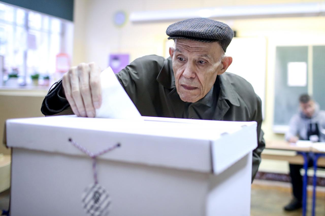 Glasanje u prvom krugu predsjedničkih izbora