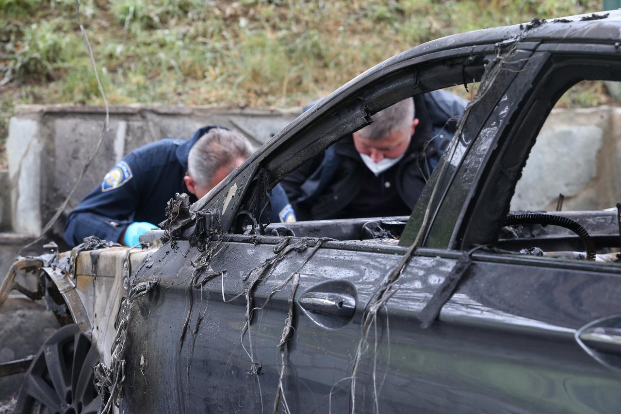 Zagreb: Tijekom noći izgorio BMW