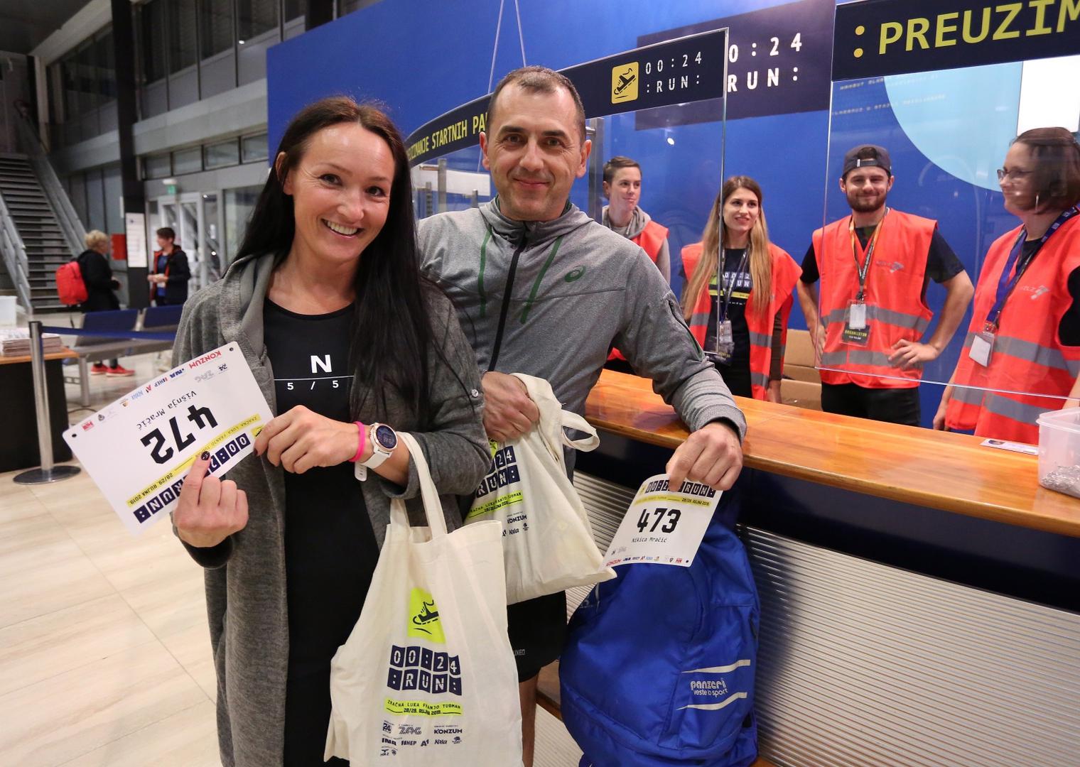 Prije nego što stignu na cilj, trkače očekuje tzv. vodeni pozdrav i tulum uz DJ-a.