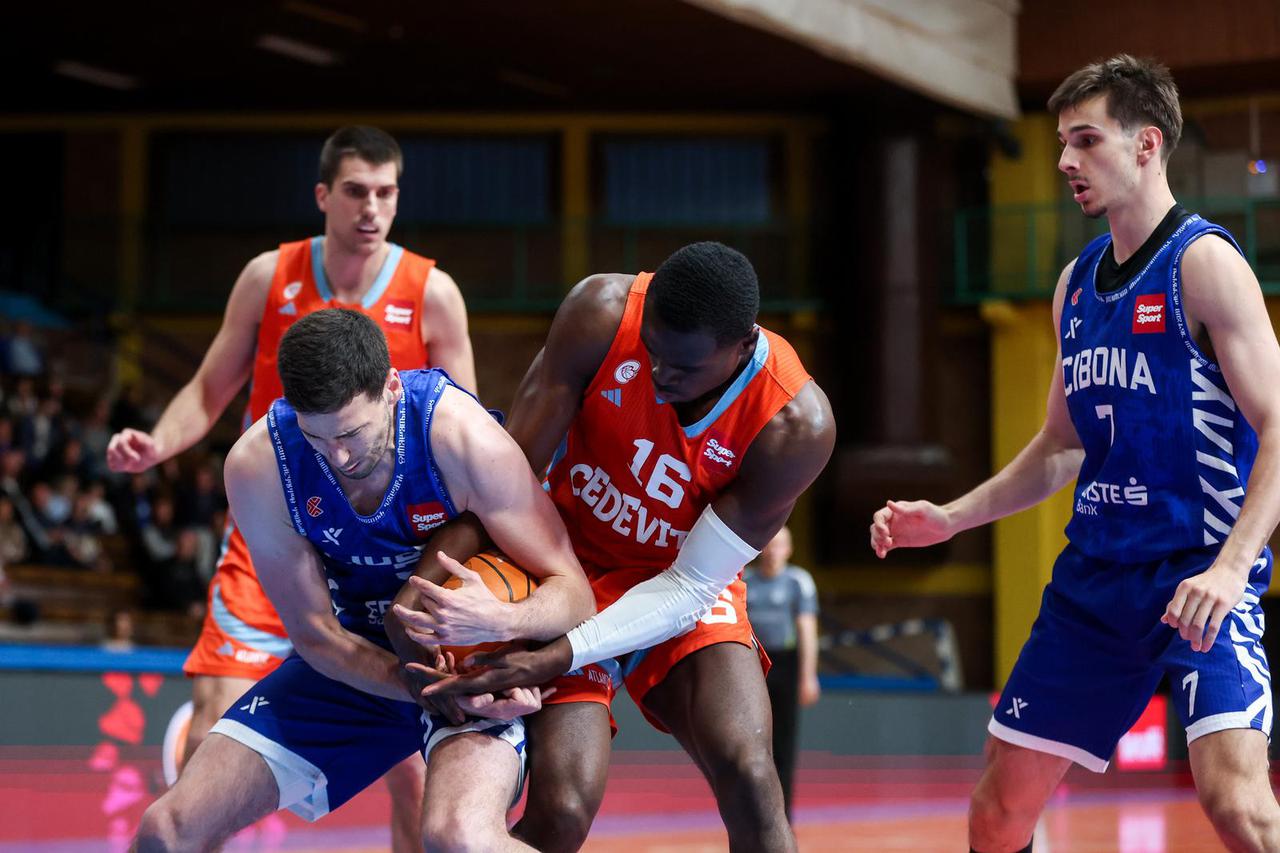 Zagreb: Utakmica 32. kola SuperSport Premijer lige KK Cedevita Junior - KK CIbona