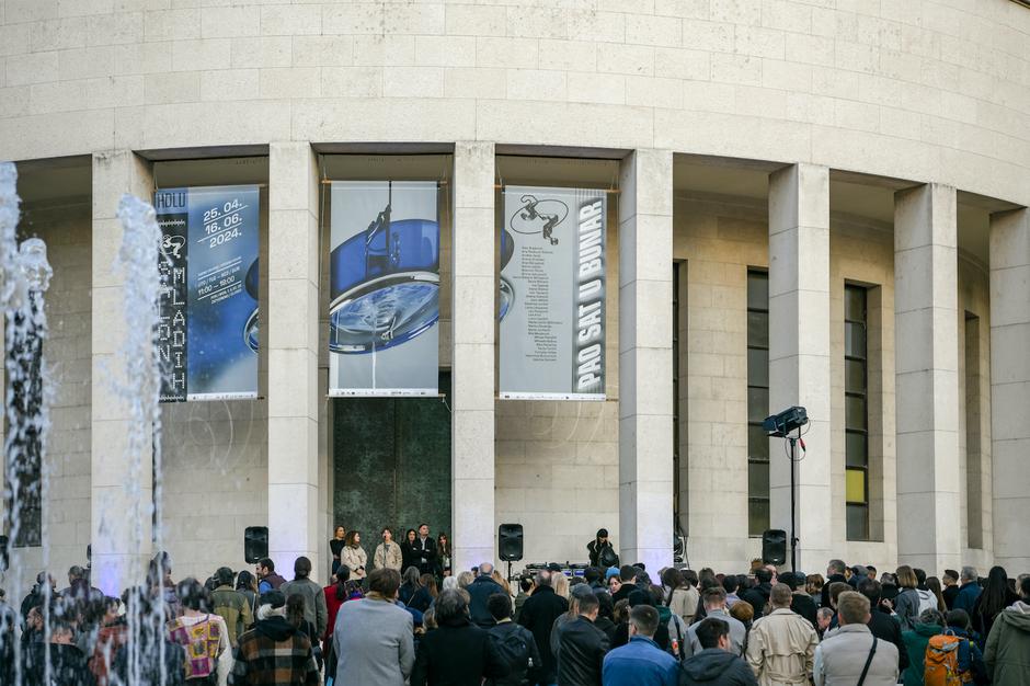 Svečano otvoren 37. salon mladih