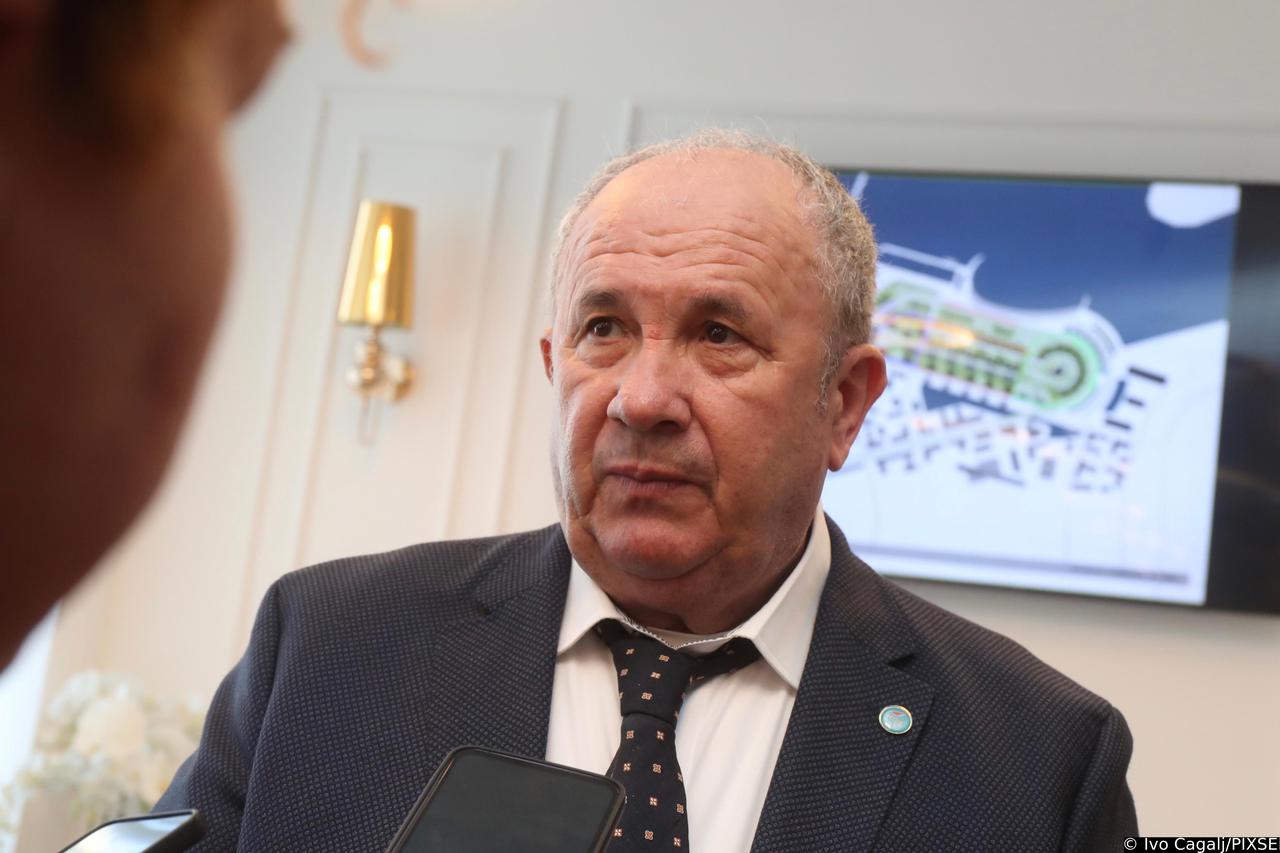 Split: Kandidat za gradonačelnika Željko Kerum i arhitekt Jurica Jelavić predstavili projekt "Split 5 - novi kvart na Kopilici"