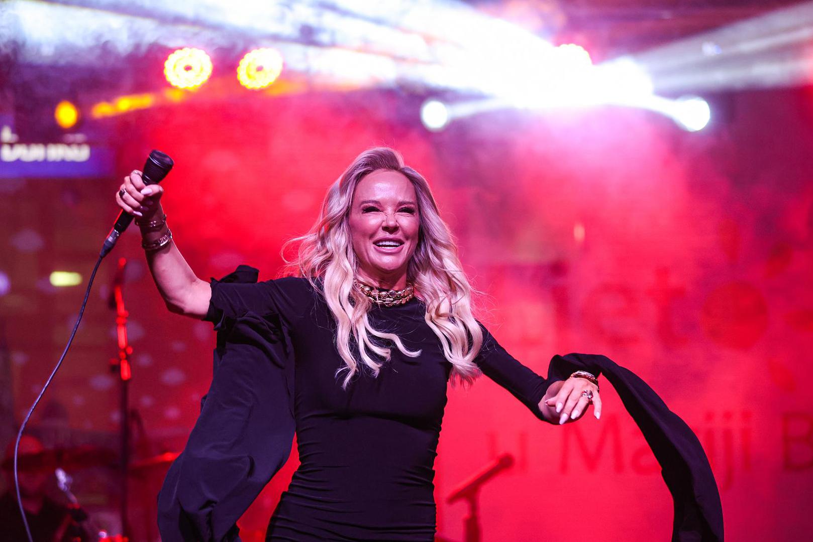 Maje je rado viđen gost na različitim proslavama i događanjima, a danas i ona slavi.